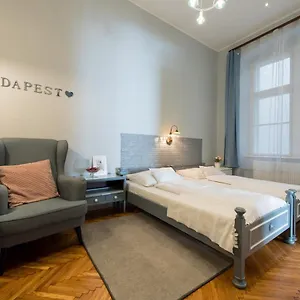 Cityheart Apartment