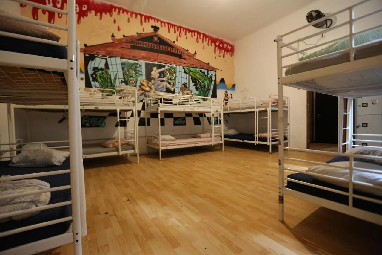 Retox Party Hostel Budapeszt