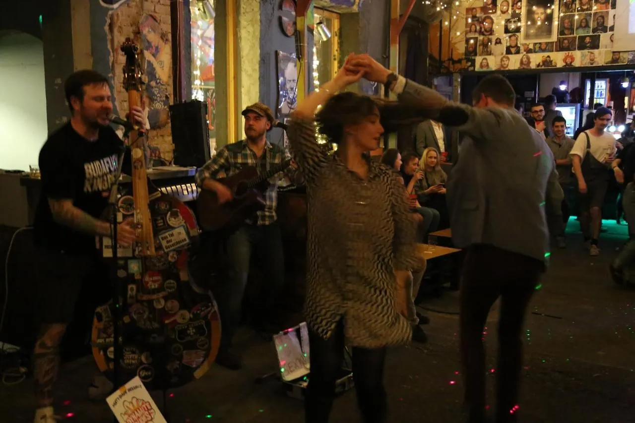 Retox Party Hostel Budapeszt